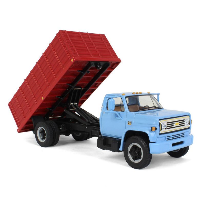 First Gear 1/34 Baby Blue 1970s Chevrolet C65 Grain Truck w/ Red Dump Body & Corn Load 10-4252, 2 of 7