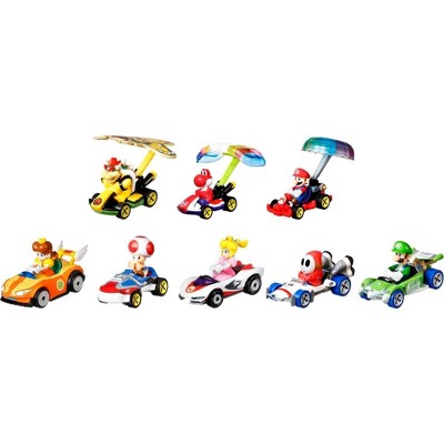 Hot Wheels Mario Kart Characters and Die-Cast Kart Vehicles, Set