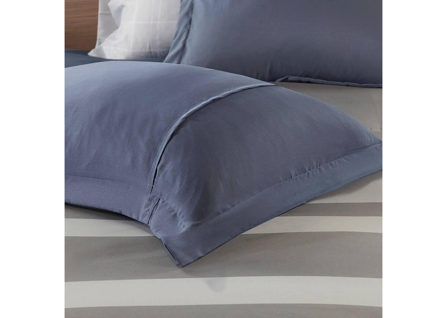 Постельное бельё Intelligent Design Eddie Full 8pc Complete Bed Set, Including Sheets Blue/Gray: Microfiber, Hypoallergenic, Oeko-Tex Certified, цвет: Синий — фото 6