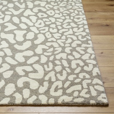 Azuka Gray and Beige Wool Leopard Print 5' x 8' Rug
