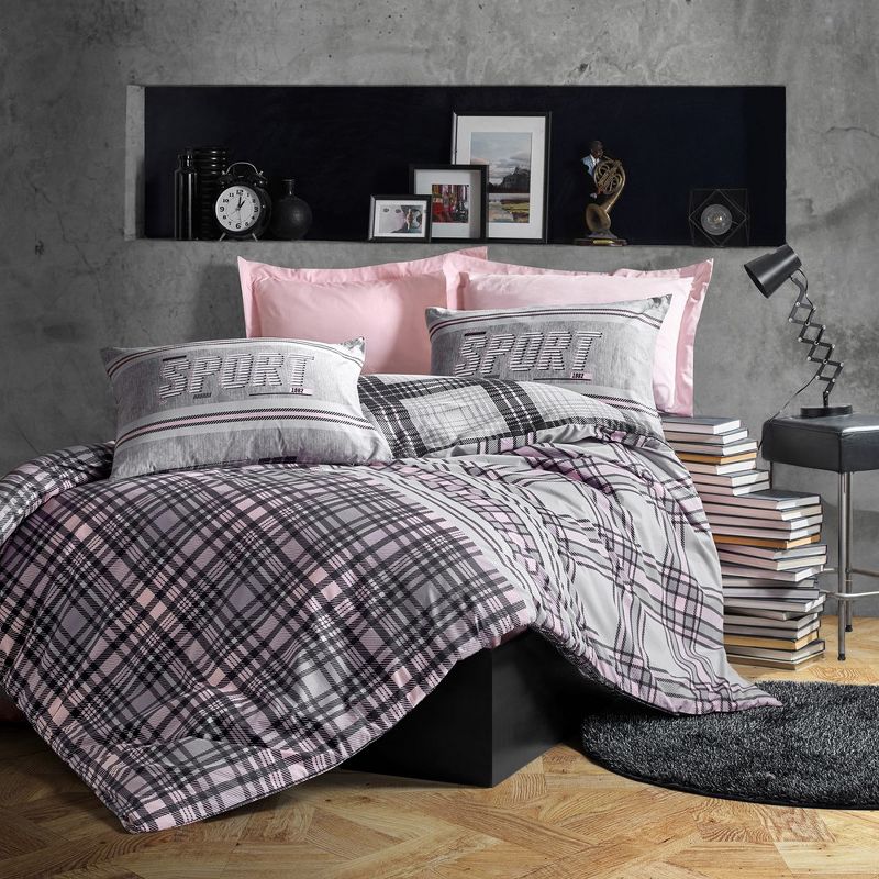 Sussexhome Masculine Collection Duvet Cover Set | Red, Full Size Duvet Cover, 1 Duvet Cover, 1 Fitted Sheet and 2 Pillowcases, 2 of 10