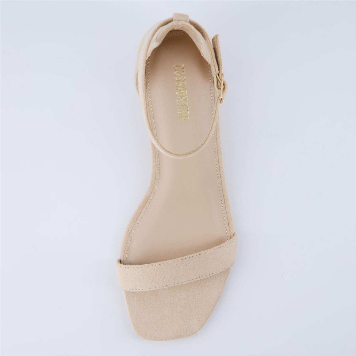 Женские сандалии CUSHIONAIRE Solo Women’s Kitten Heel Dress Sandal – 1 Band Ankle Strap Heel with Cushioned Footbed & Faux Suede Upper, Natural 6 — фото 7