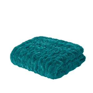 Gracie Mills Ashlee Modern Solid Ruched Fur Throw Blanket - 1 of 4