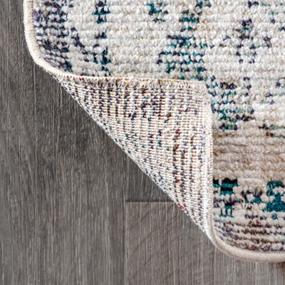 Gray and Ivory Medallion 4' x 6' Synthetic Area Rug