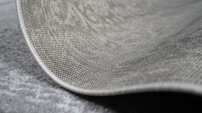 Mediterranean Filigree Medallion Light Gray/Cream Synthetic Area Rug