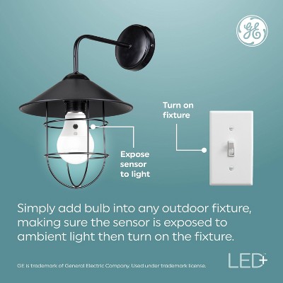 White Frosted LED Dusk to Dawn Outdoor Bulb