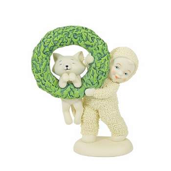 Snowbabies Hang On 'Til Christmas  -  One Figurine 4.75 Inches -  Wreath Cat Christmas  -  6012350  -  Porcelain  -  Off-White