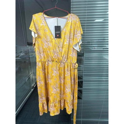 Plus Size Dress Plus Size womens V-necked pocket dress