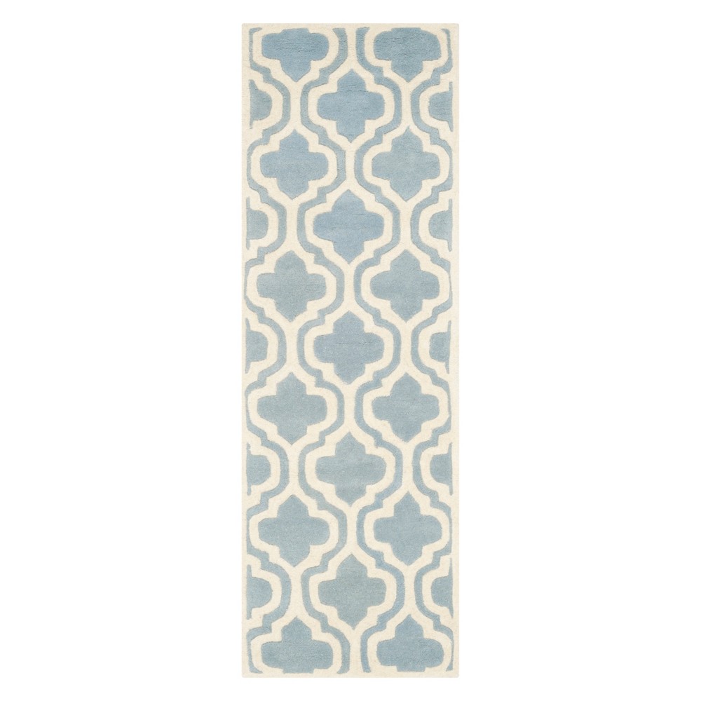 2'3inx5' Margie Quatrefoil Design Tufted Area Rug Blue/Ivory - Safavieh