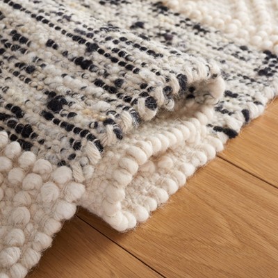 Natura 6' x 6' Ivory and Black Hand Woven Wool Rug