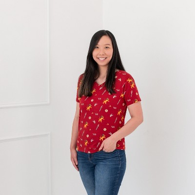 Women’s Relaxed Fit V-Neck in Gryffindor™
