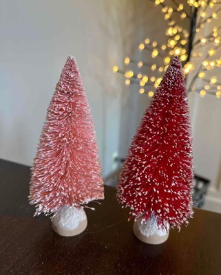 Bottle Brush Christmas Tree in Glass – To The Nines Manitowish Waters