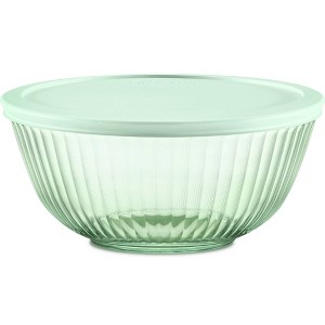 Pyrex® Sculpted Tinted 2qt Lidded Mixing Bowl - 1 of 4