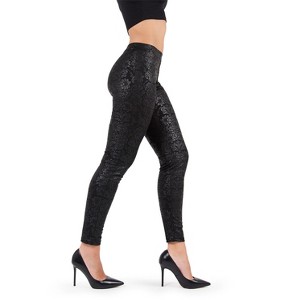 Memoi Chic & Elegant Glossy Floral Ornate Damask Leggings Black S-M - 1 of 3