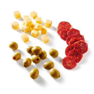 Pepperoni, Gouda Cheese Cubes, Green Olives - 3oz - Good & Gather™