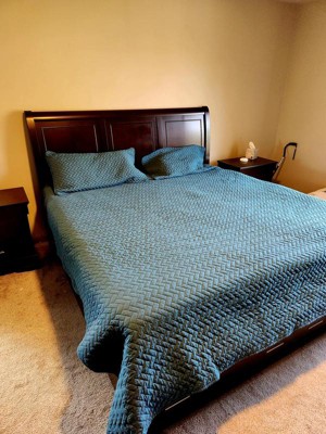 Guest review image 1 of 3, zoom in