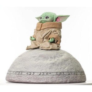 Diamond Select - Diamond Select - Star Wars The Mandalorian Milestones Seeing Stone Grogu Statue - 1 of 1