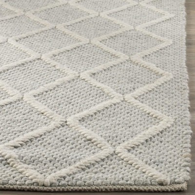 Hand-Tufted Silver and Ivory Wool Area Rug 3' x 5'