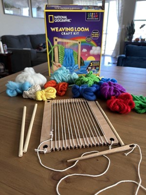 NATIONAL GEOGRAPHIC Kids Weaving Kit - Arts and Crafts Loom Weaving Kit for  Kids with Wooden Loom, Yarn & 3 Fun Designs Kids Can Easily Weave, Easy Weaving  Loom for Kids, Child