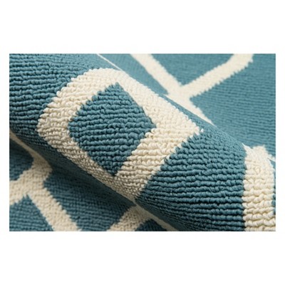 Blue and White Reversible Synthetic Indoor/Outdoor Rug