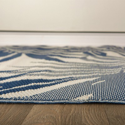 Blue Floral Reversible Synthetic Outdoor Rug, 5' x 7'