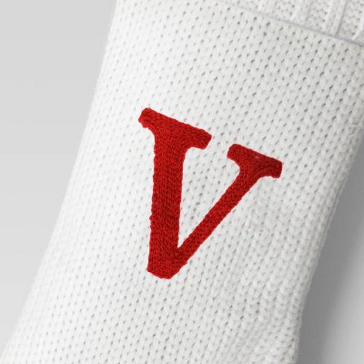 V