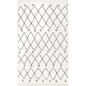 Nuloom Krystal Trellis Tassel Indoor Area Rug - 1 of 4