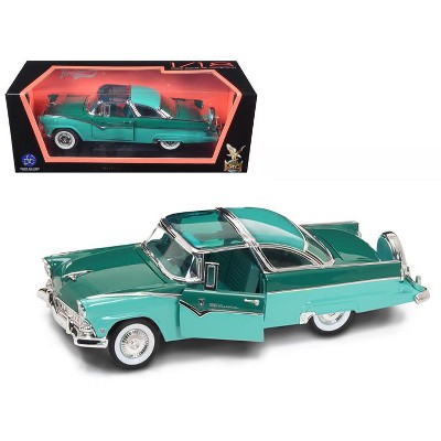 1955 Ford Fairlane Crown Victoria Green 1/18 Diecast Model Car by Road Signature