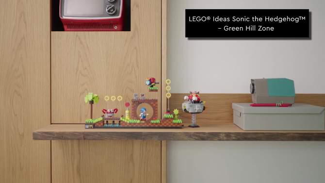 LEGO Ideas Sonic the Hedgehog - Green Hill Zone Set 21331, 2 of 11, play video