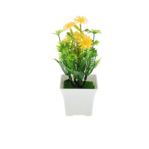 Unique Bargains Artificial Plants Clovers Arrangement Plastic 4.72"x4.72"x6.30" 1 Pcs - 1 of 4