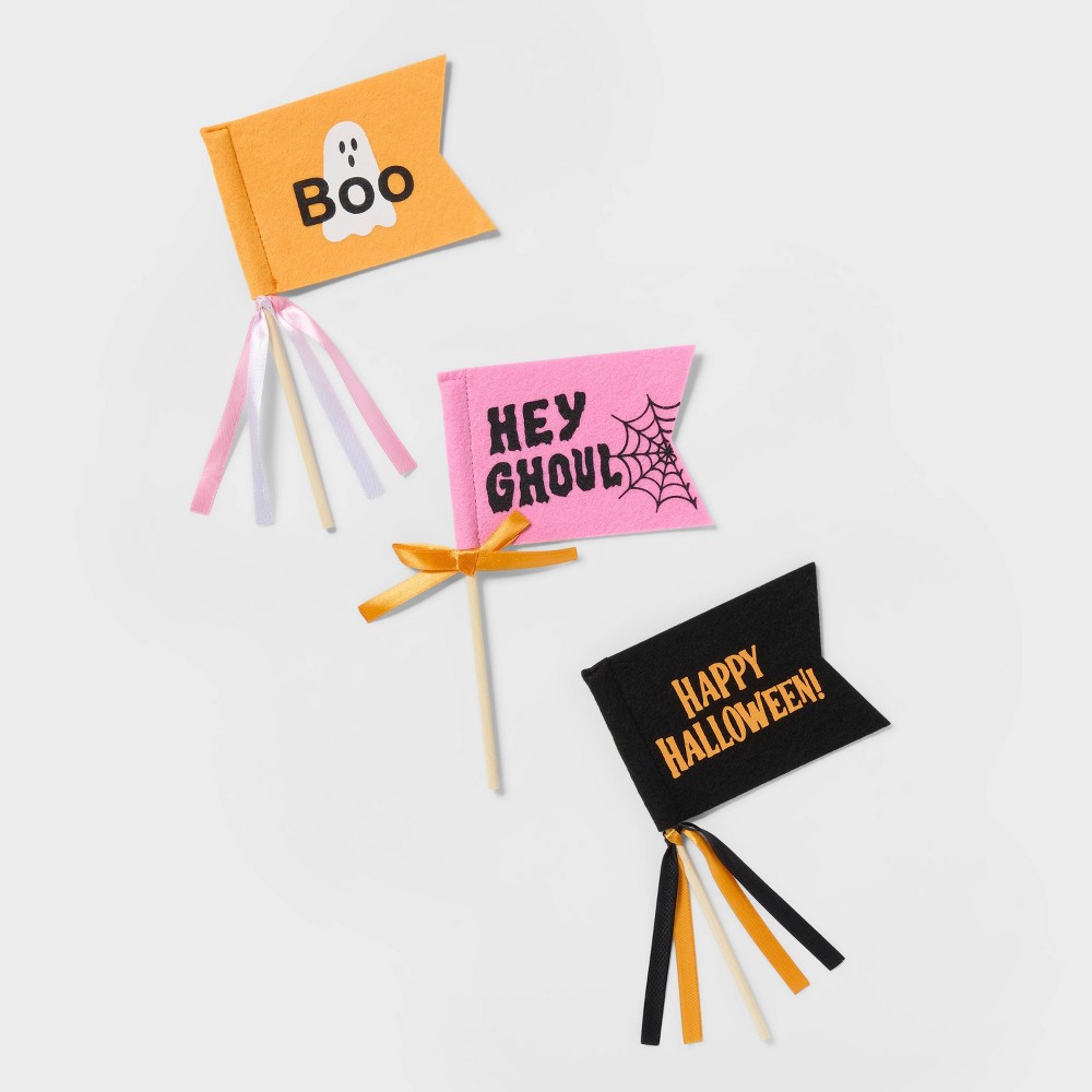 3ct Felt Halloween Pennants Cream/Orange/Black - Spritz™