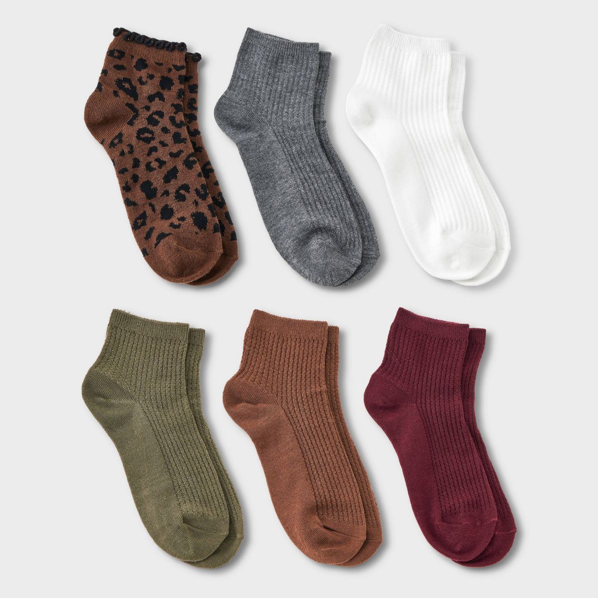 Girls' 6pk Textured Scallop Edge Ankle Socks - art class™ Brown/Green/Gray