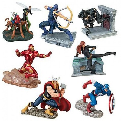 deluxe figurine set avengers