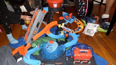 Hot Wheels City Car Wash And Giant Gator : Target