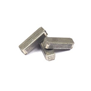 Briggs and Stratton Genuine OEM Replacement Key # 5002K - 1 of 4