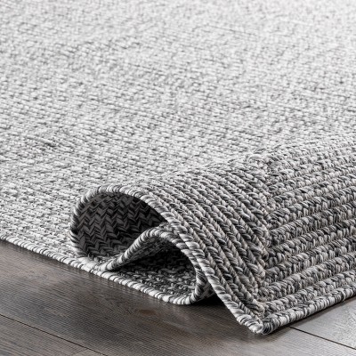 Salt and Pepper Braided Synthetic Indoor/Outdoor Rug