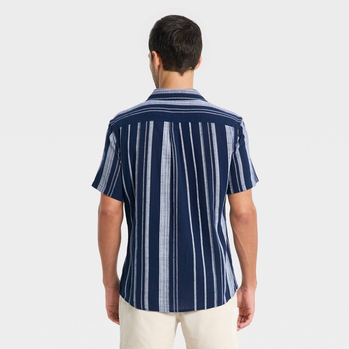 Мужские рубашки Goodfellow & Co Men's Short Sleeve Camp Shirt - Goodfellow & Co™ Navy Blue Striped M — фото 2
