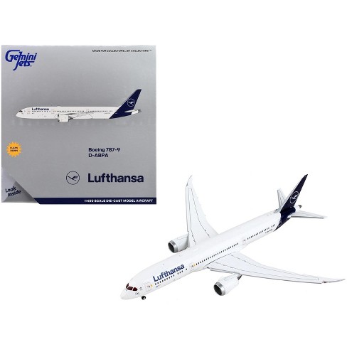 lufthansa diecast airplanes