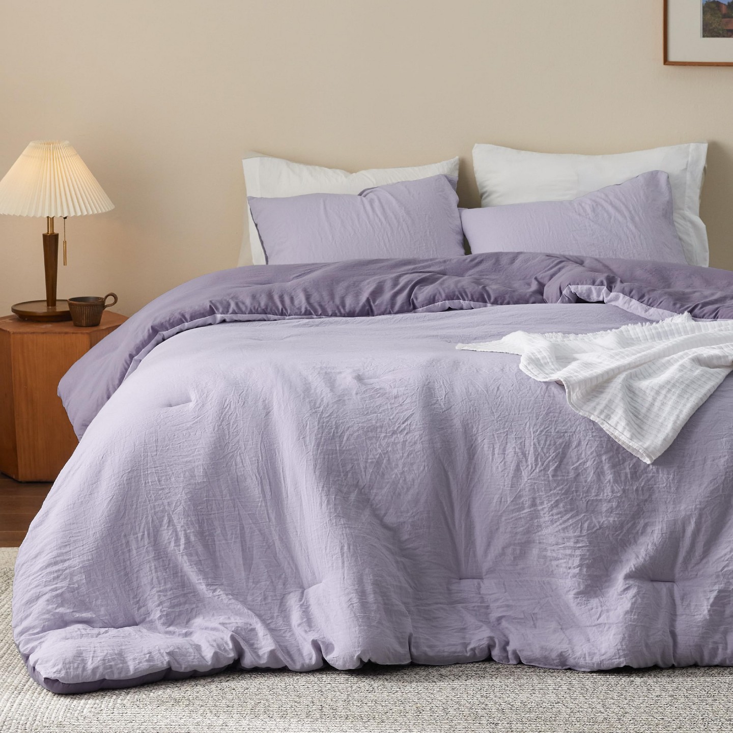 Комплект постельного белья Bedsure Full Size Comforter Set, Reversible Grey Soft Prewashed Bedding for All Seasons, 3 Pieces Warm Down Alternative Bed Set, 1 Lightweight Comforter (82"x, цвет: Фиолетовый — фото 2