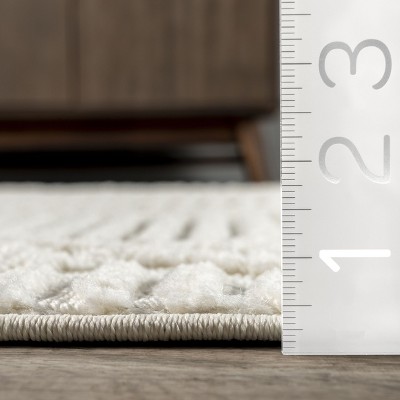 Ivory Diamond Pattern Synthetic Square Area Rug, 6' x 6'