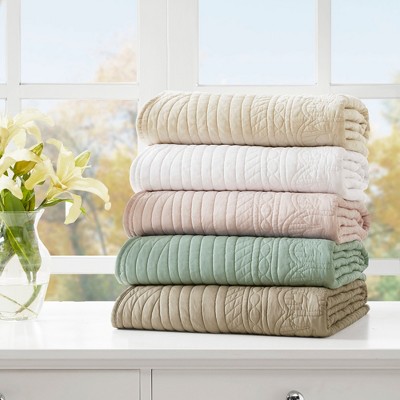 White Oversized Quilted Throw with Scalloped Edges