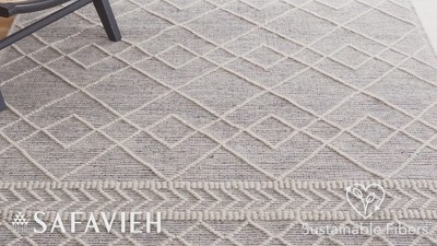 Ivory and Black Hand Woven Wool Area Rug, 3' x 5'