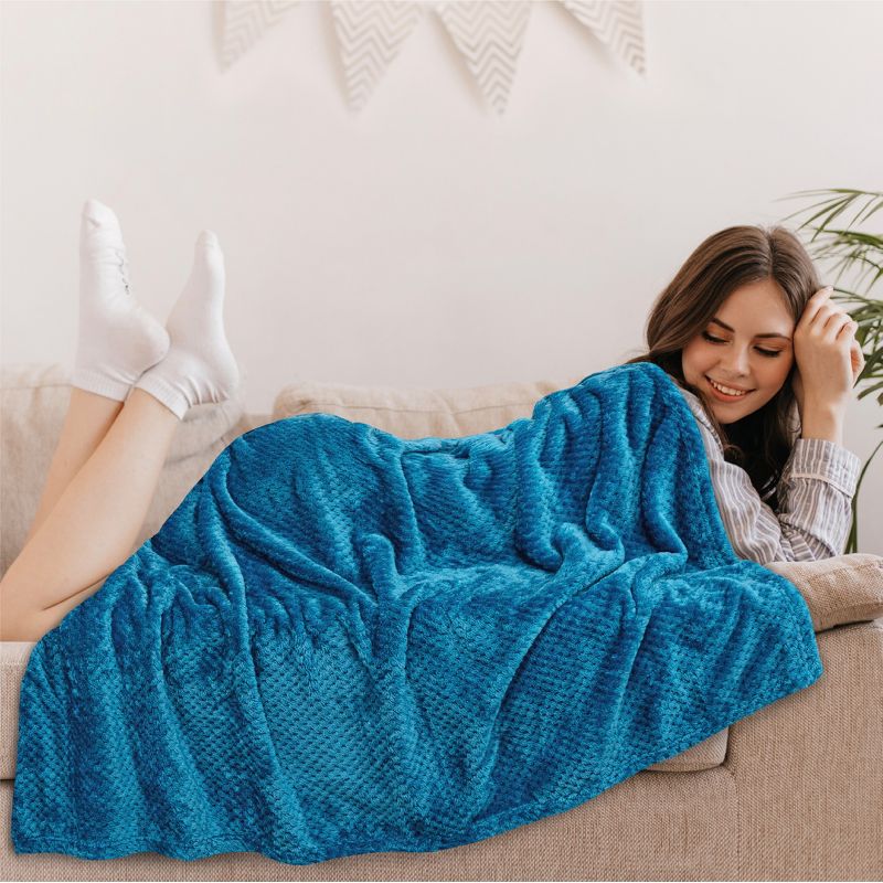 PAVILIA Soft Waffle Blanket Throw for Sofa Bed, Lightweight Plush Warm Blanket for Couch, 5 of 7