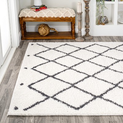 4' x 6' Black Diamond Shag Synthetic Area Rug