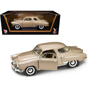 1950 Studebaker Champion Golden Tan 1/18 Diecast Model Car by Road Signature - 1 of 3
