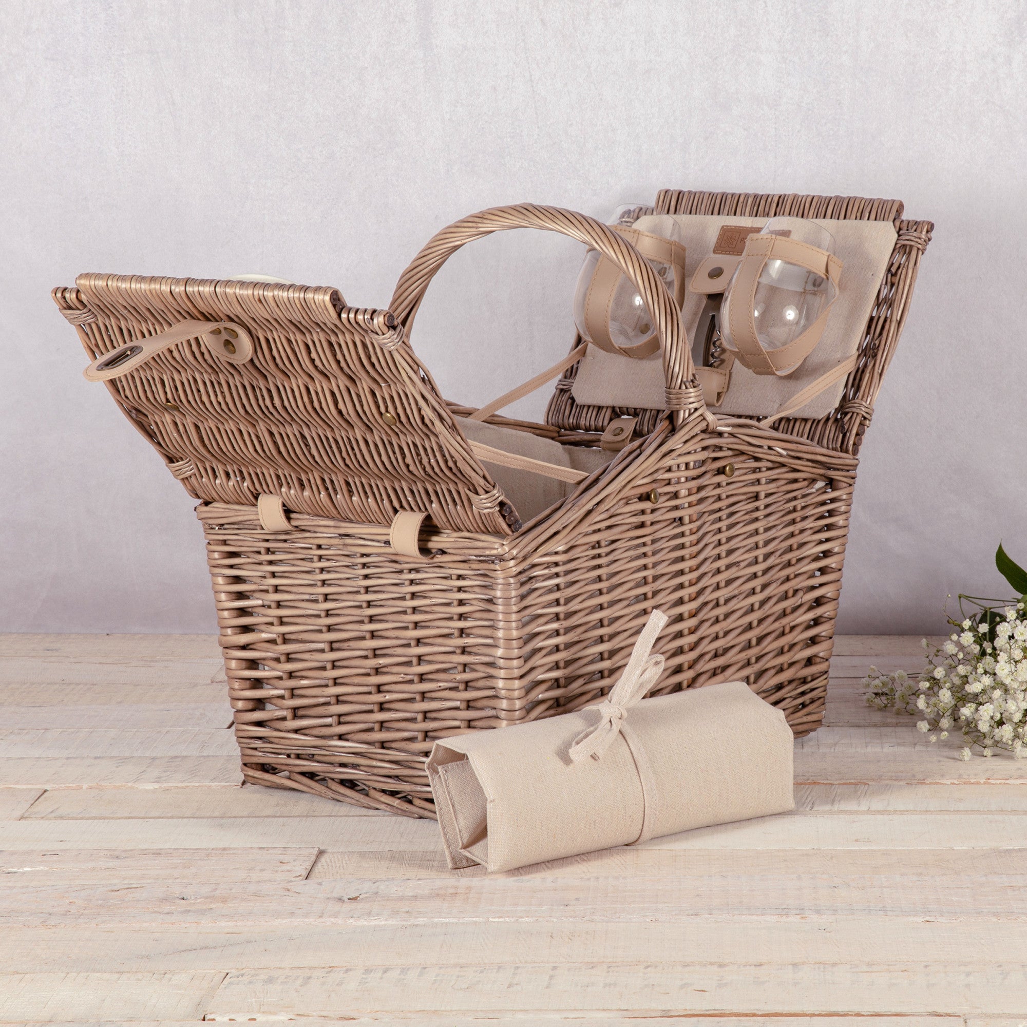 Picnic Time Piccadilly Picnic Basket for 2 Natural Canvas