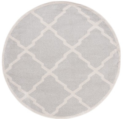 light grey/beige