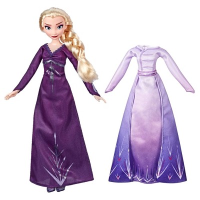 elsa's new dress in frozen 2