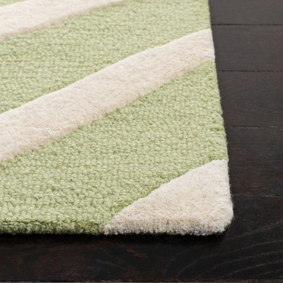 Hand-Tufted Green and Ivory Wool Chevron Area Rug, 4' x 6'