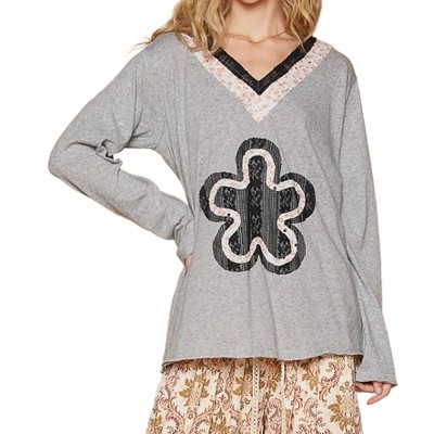Women's Lace Flower Patch Long Sleeve T-shirt - POL
